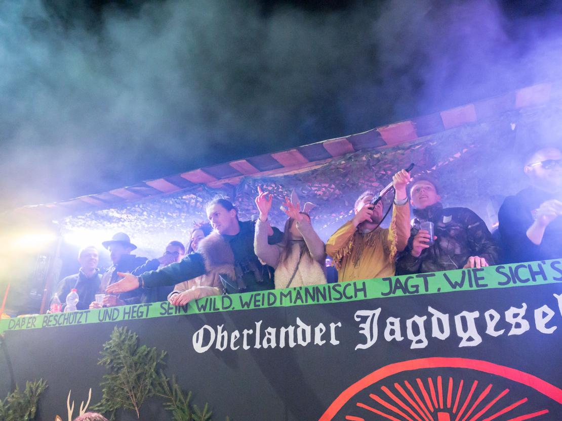 Das Bild zeigt den Bäumenheimer Nachtumzug 2023.