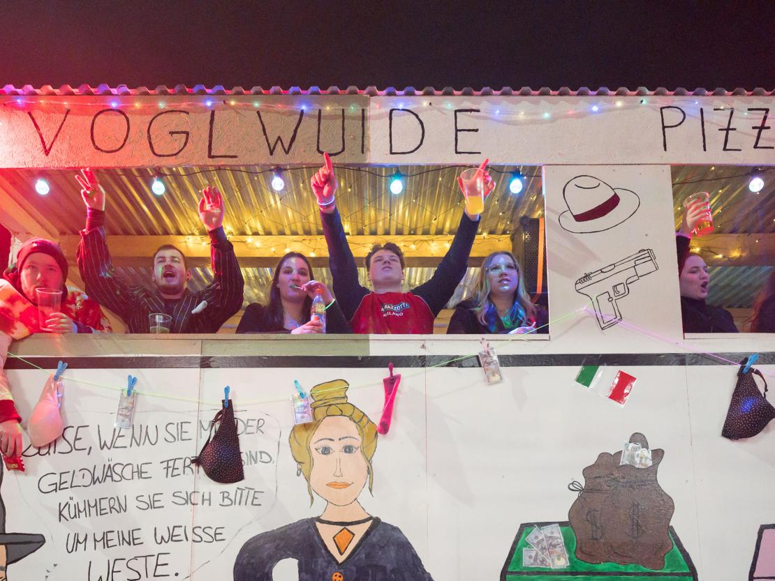 Das Bild zeigt den Bäumenheimer Nachtumzug 2023.