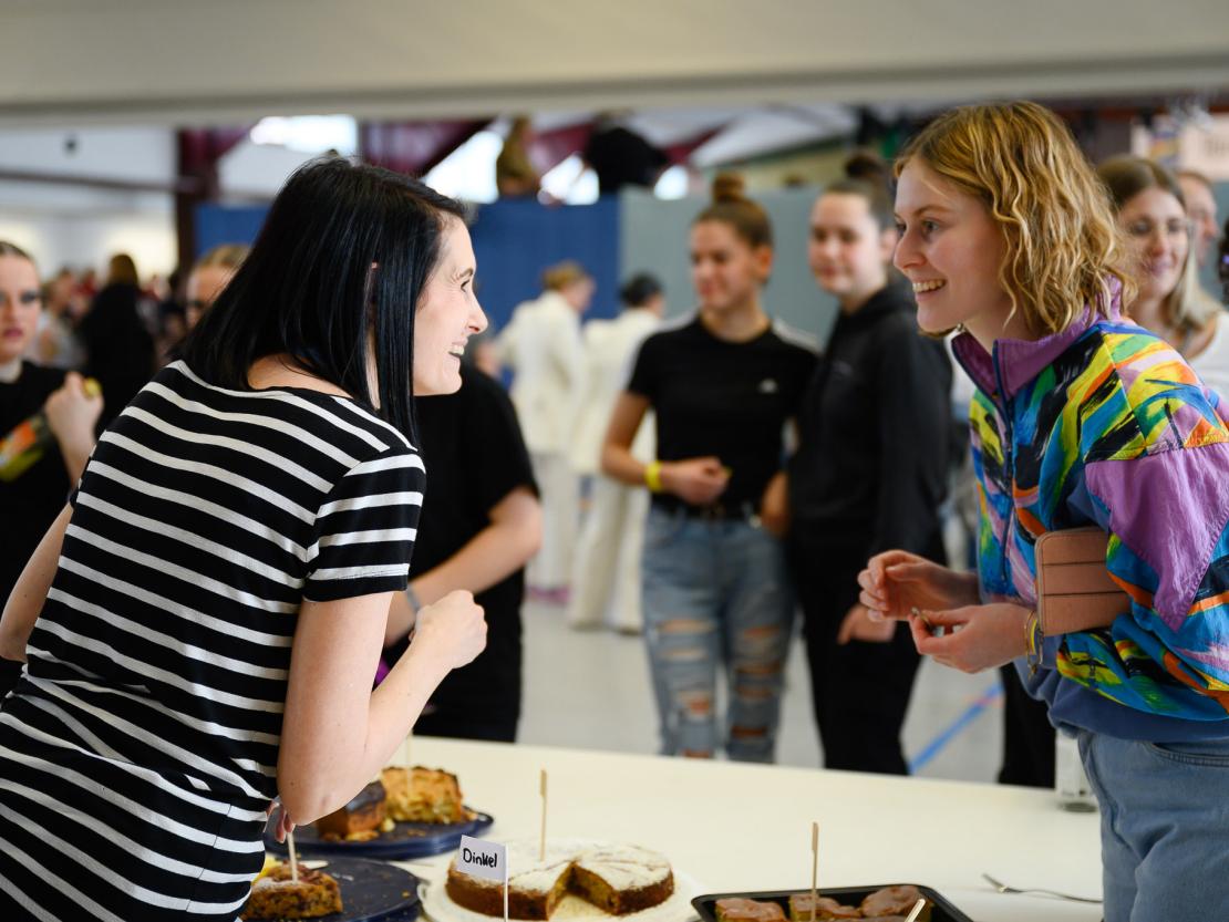 Die Tanzgruppen beim Ranglistenturnier für Showtanz in Asbach-Bäumenheim.