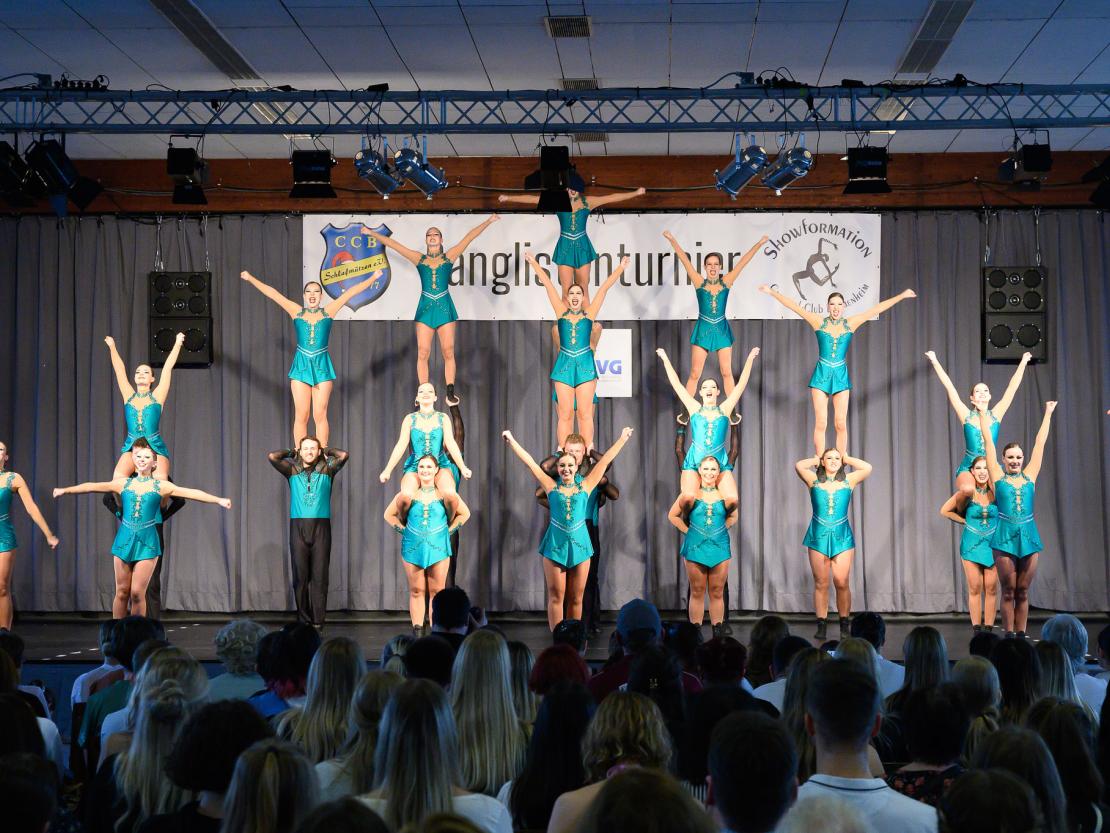 Die Tanzgruppen beim Ranglistenturnier für Showtanz in Asbach-Bäumenheim.