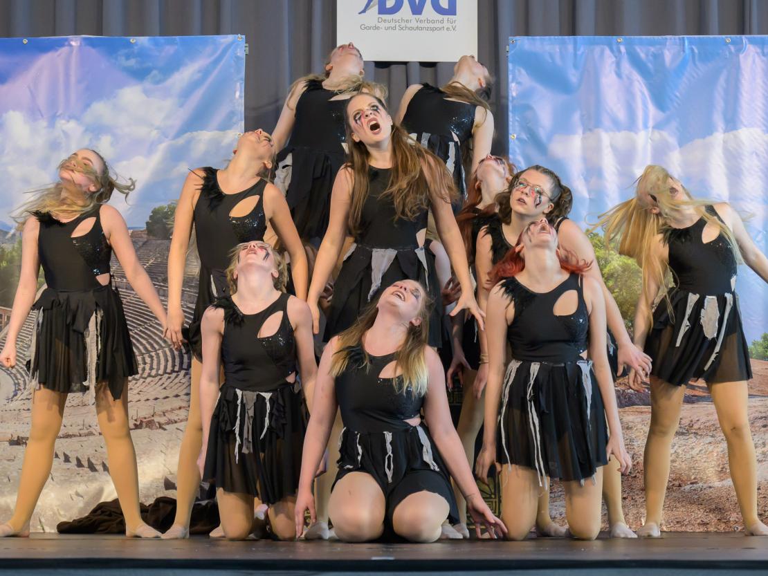 Die Tanzgruppen beim Ranglistenturnier für Showtanz in Asbach-Bäumenheim.