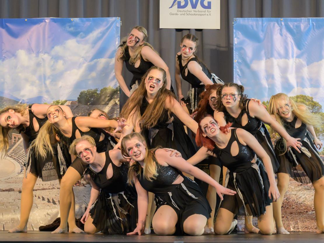 Die Tanzgruppen beim Ranglistenturnier für Showtanz in Asbach-Bäumenheim.