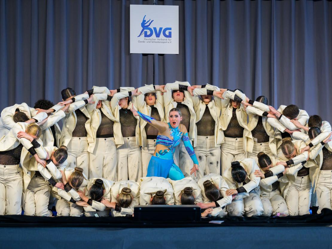 Die Tanzgruppen beim Ranglistenturnier für Showtanz in Asbach-Bäumenheim.