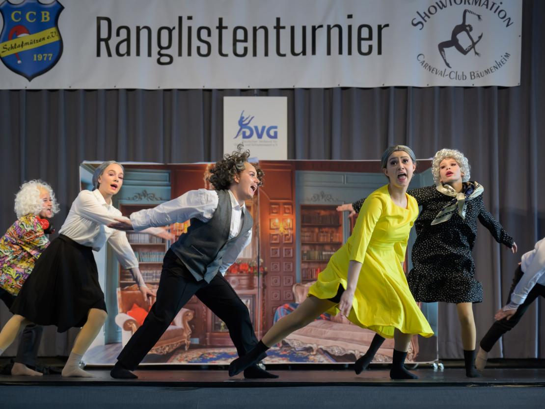 Die Tanzgruppen beim Ranglistenturnier für Showtanz in Asbach-Bäumenheim.