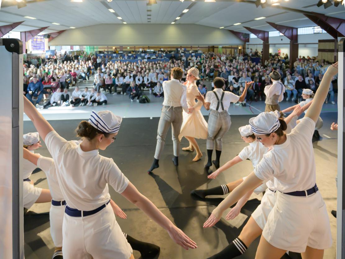 Die Tanzgruppen beim Ranglistenturnier für Showtanz in Asbach-Bäumenheim.