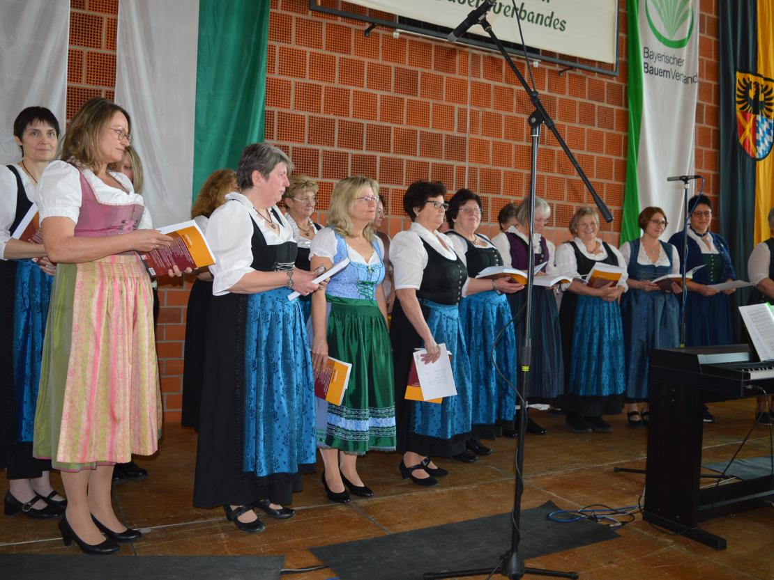 Das Bild zeigt Eindrücke vom Donau-Rieser Landfrauentag 2023