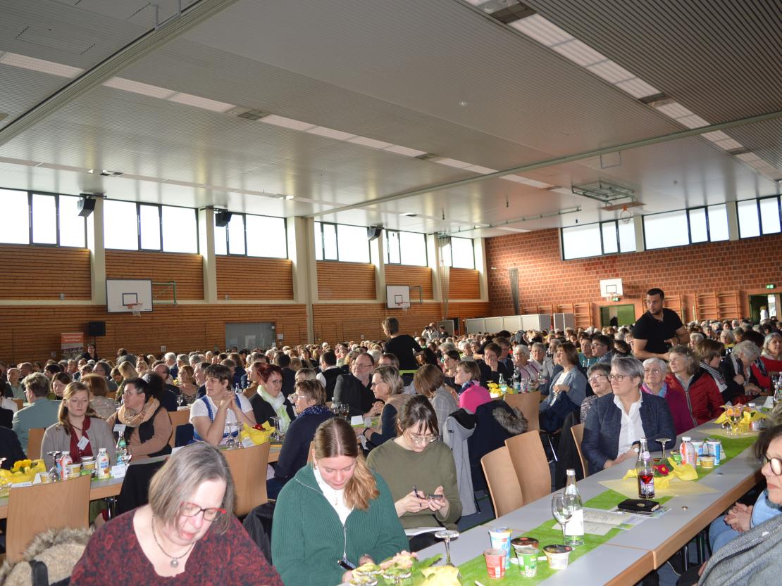 Das Bild zeigt Eindrücke vom Donau-Rieser Landfrauentag 2023
