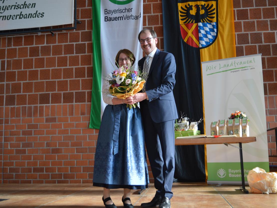 Das Bild zeigt Eindrücke vom Donau-Rieser Landfrauentag 2023