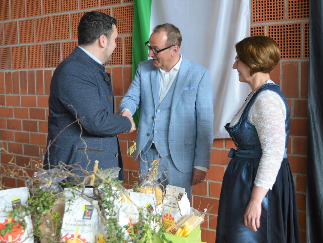 Das Bild zeigt Eindrücke vom Donau-Rieser Landfrauentag 2023