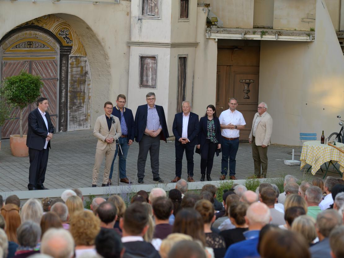 Don Camillo & Peppone & die jungen Leute - Freilichtbühne Nördlingen 2023