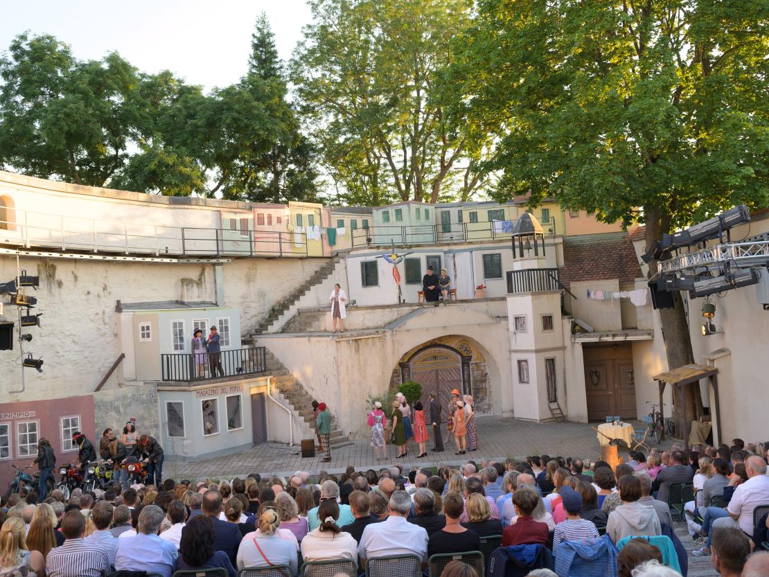 Don Camillo & Peppone & die jungen Leute - Freilichtbühne Nördlingen 2023