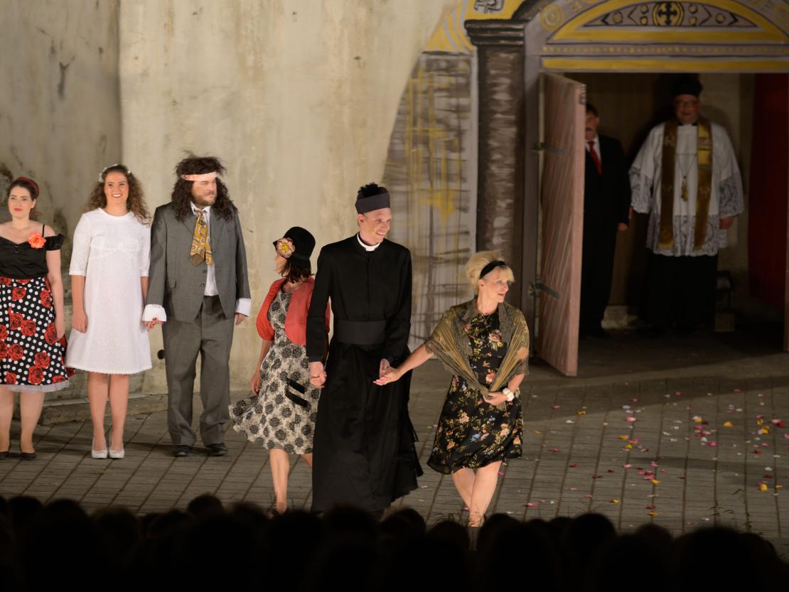 Don Camillo & Peppone & die jungen Leute - Freilichtbühne Nördlingen 2023