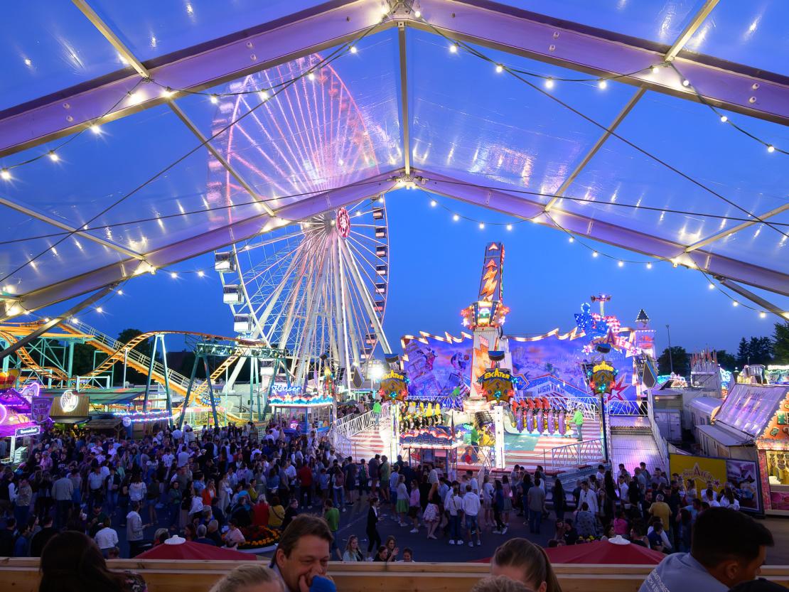 Das Bild zeigt die Nördlinger Mess 2023.