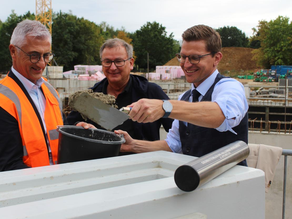 Grundsteinlegung Hallenbad 