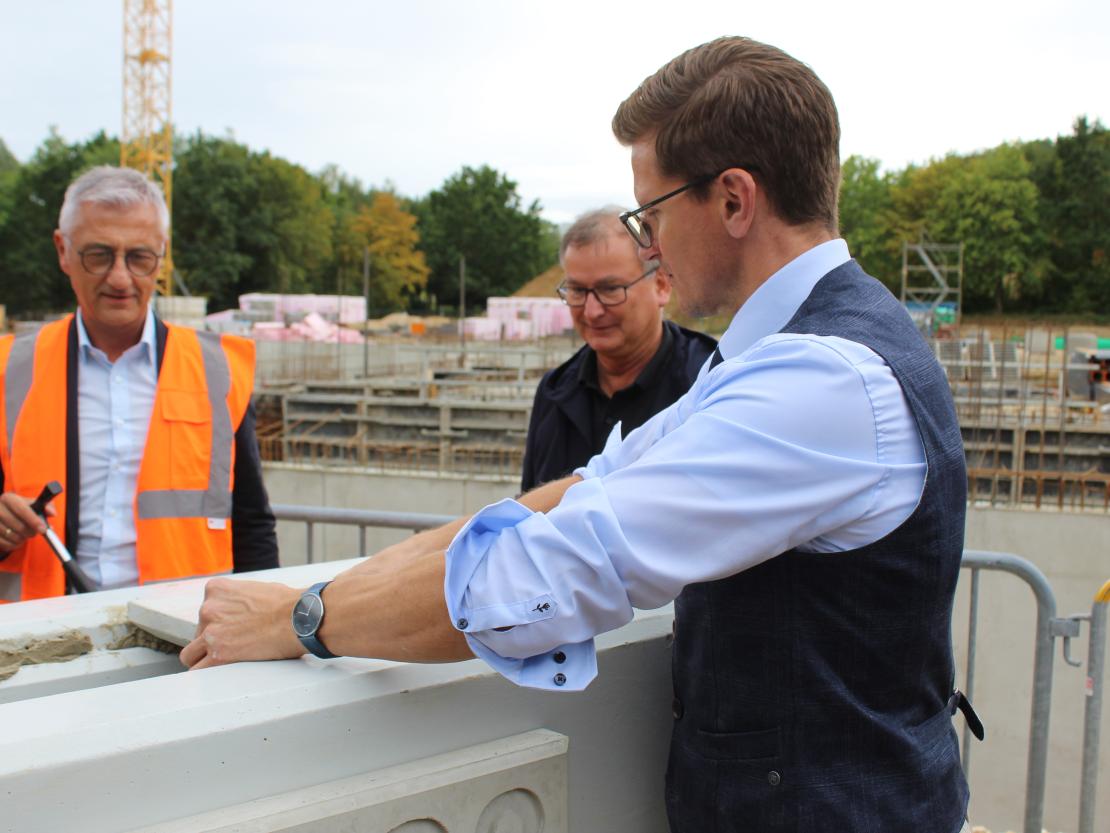 Grundsteinlegung Hallenbad 