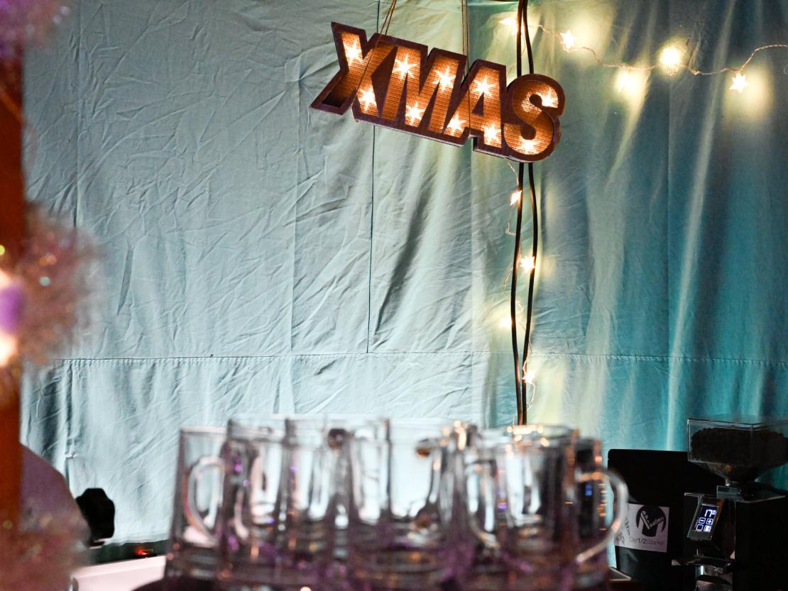 Das Bild zeigt den Wemdinger Weihnachtsmarkt.