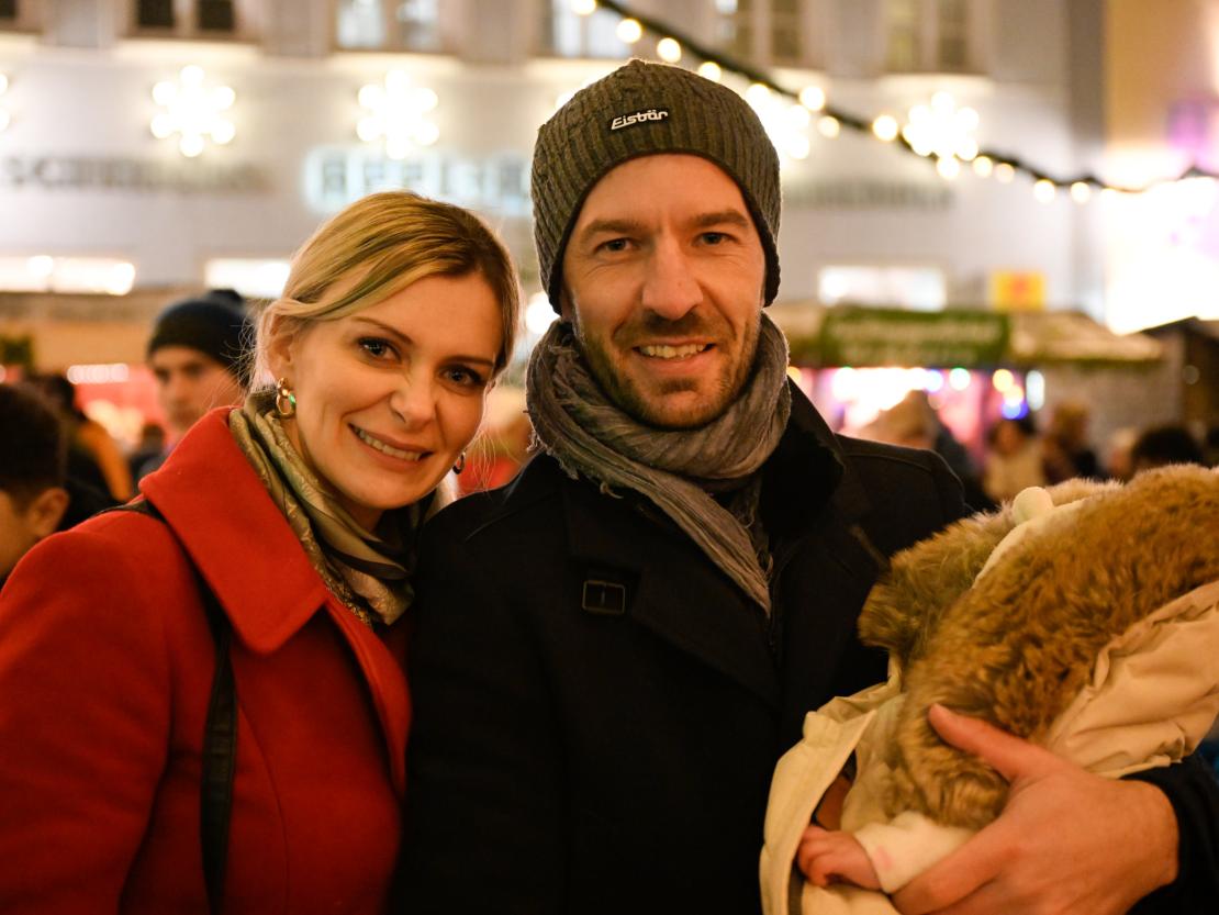 Das Bild zeigt den Wemdinger Weihnachtsmarkt.