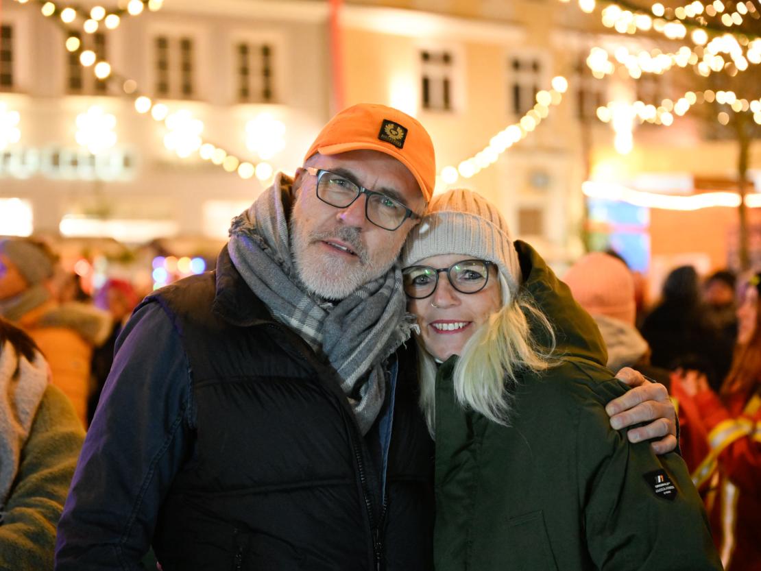 Das Bild zeigt den Wemdinger Weihnachtsmarkt.