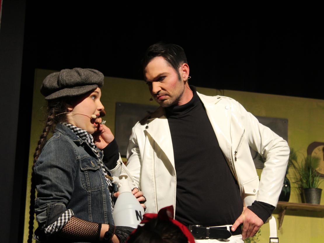 Dramatisches Ensemble "Der kleine Horrorladen"