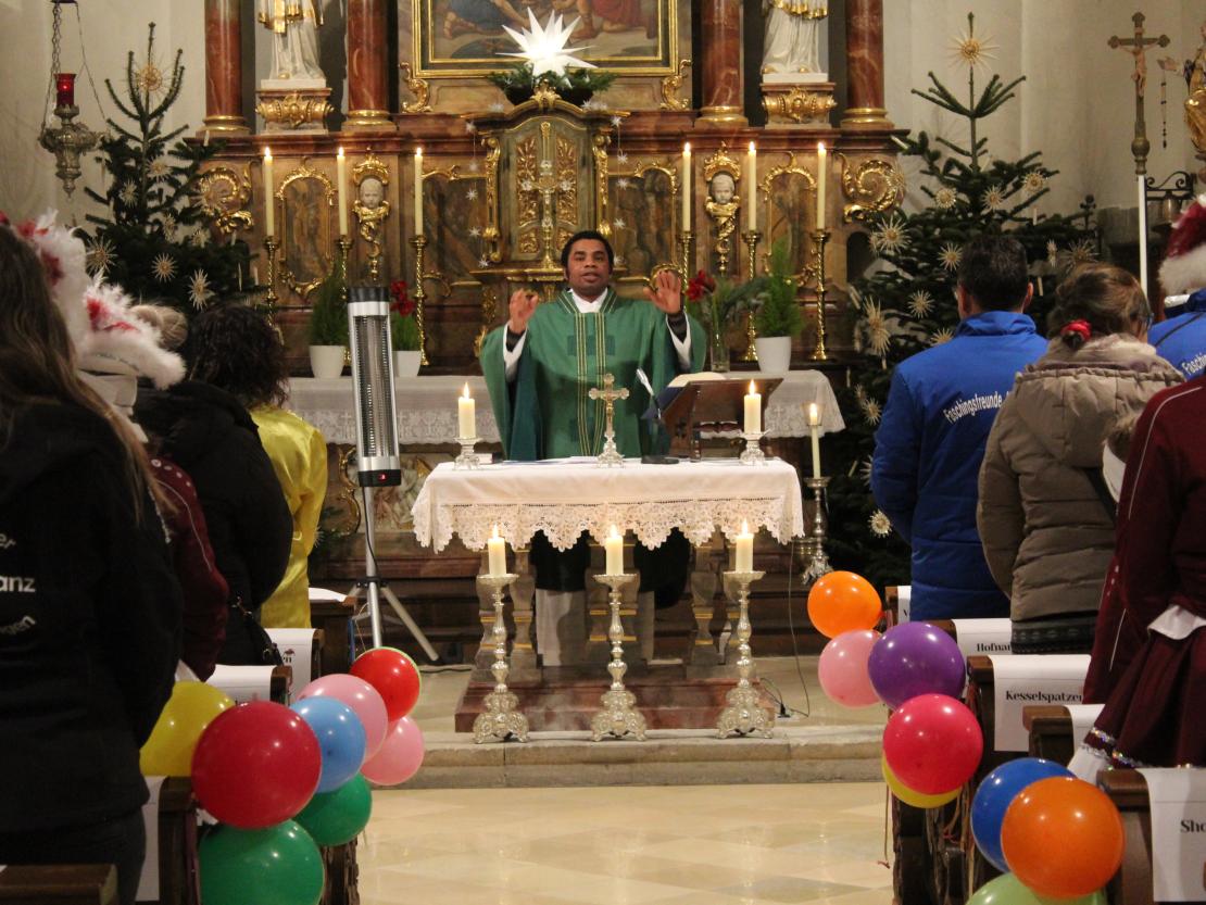 Narrenmesse, Narrenbaum stellen und Faschingsparty in Amerdingen 2024