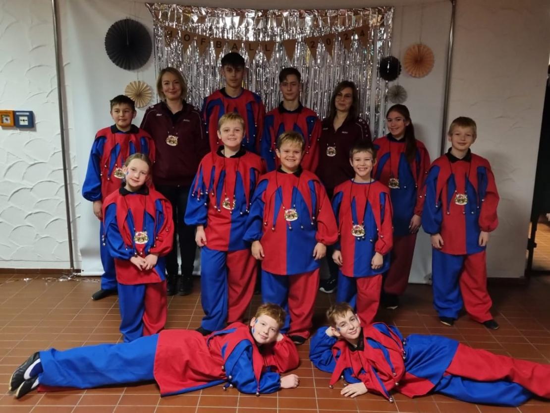 Narrenmesse, Narrenbaum stellen und Faschingsparty in Amerdingen 2024