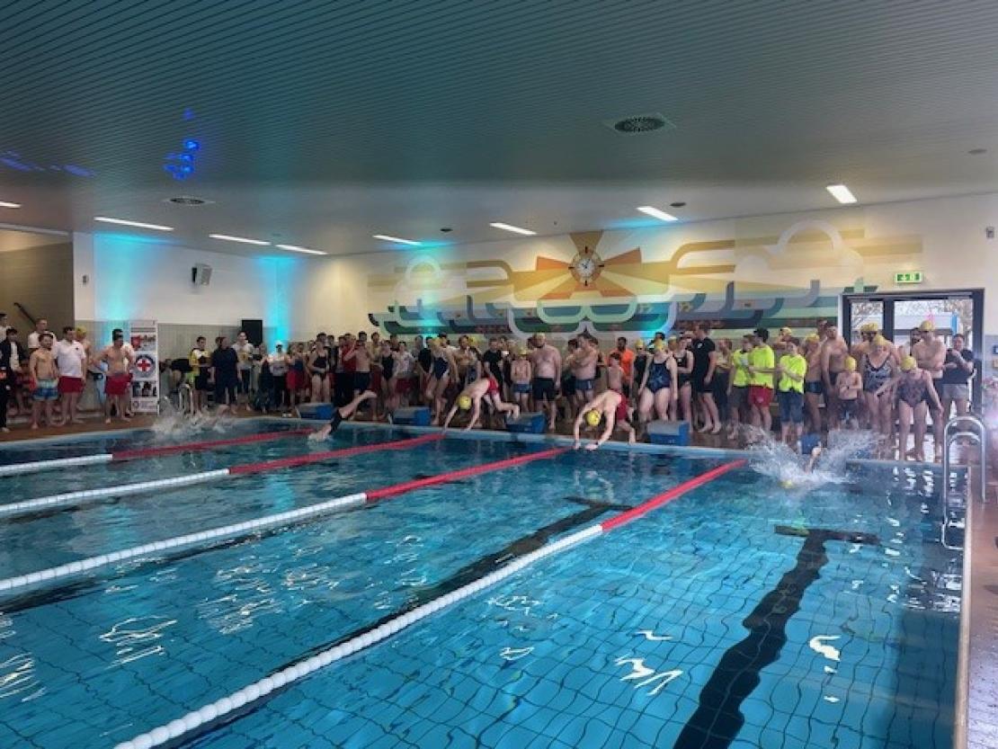 24 Stunden Schwimmen