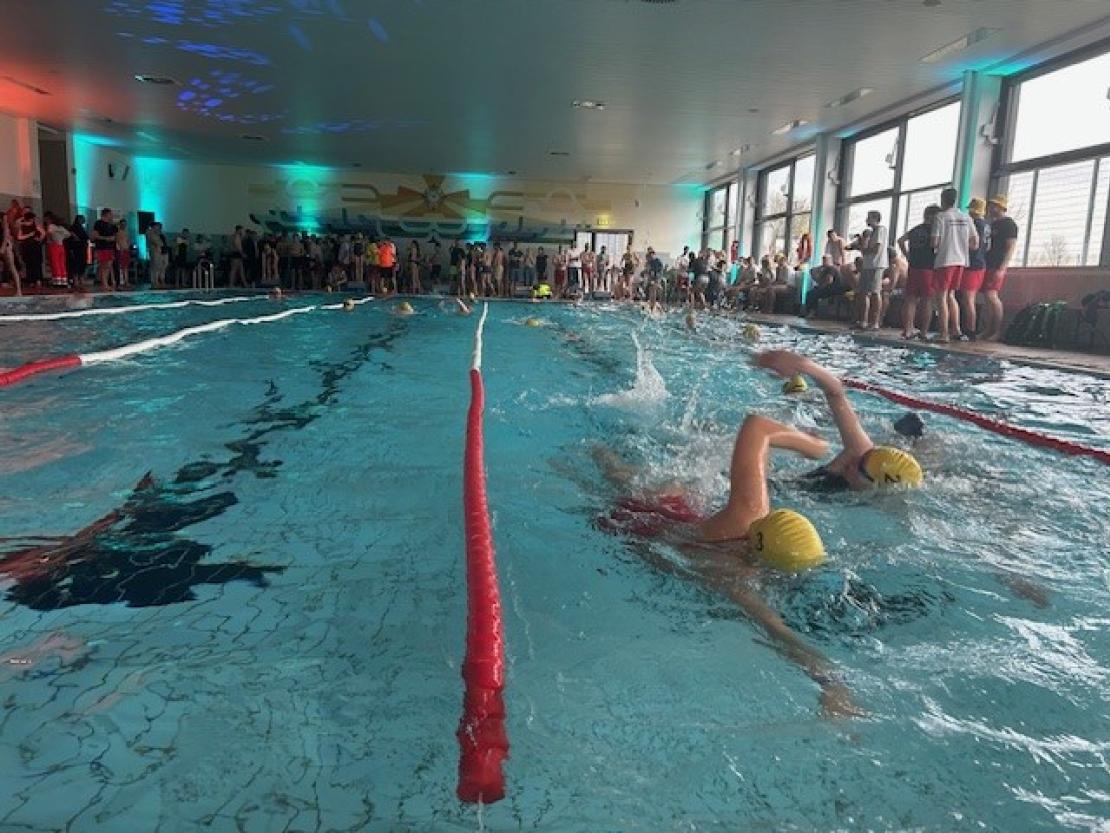 24 Stunden Schwimmen