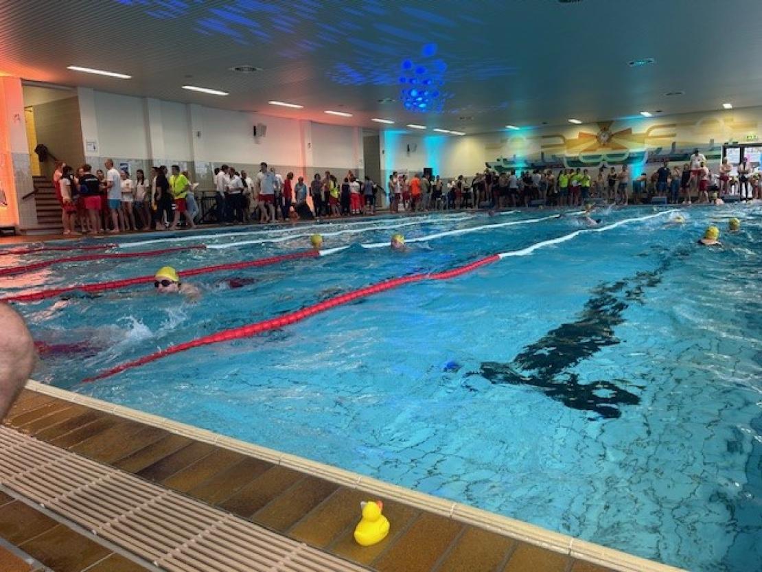 24 Stunden Schwimmen