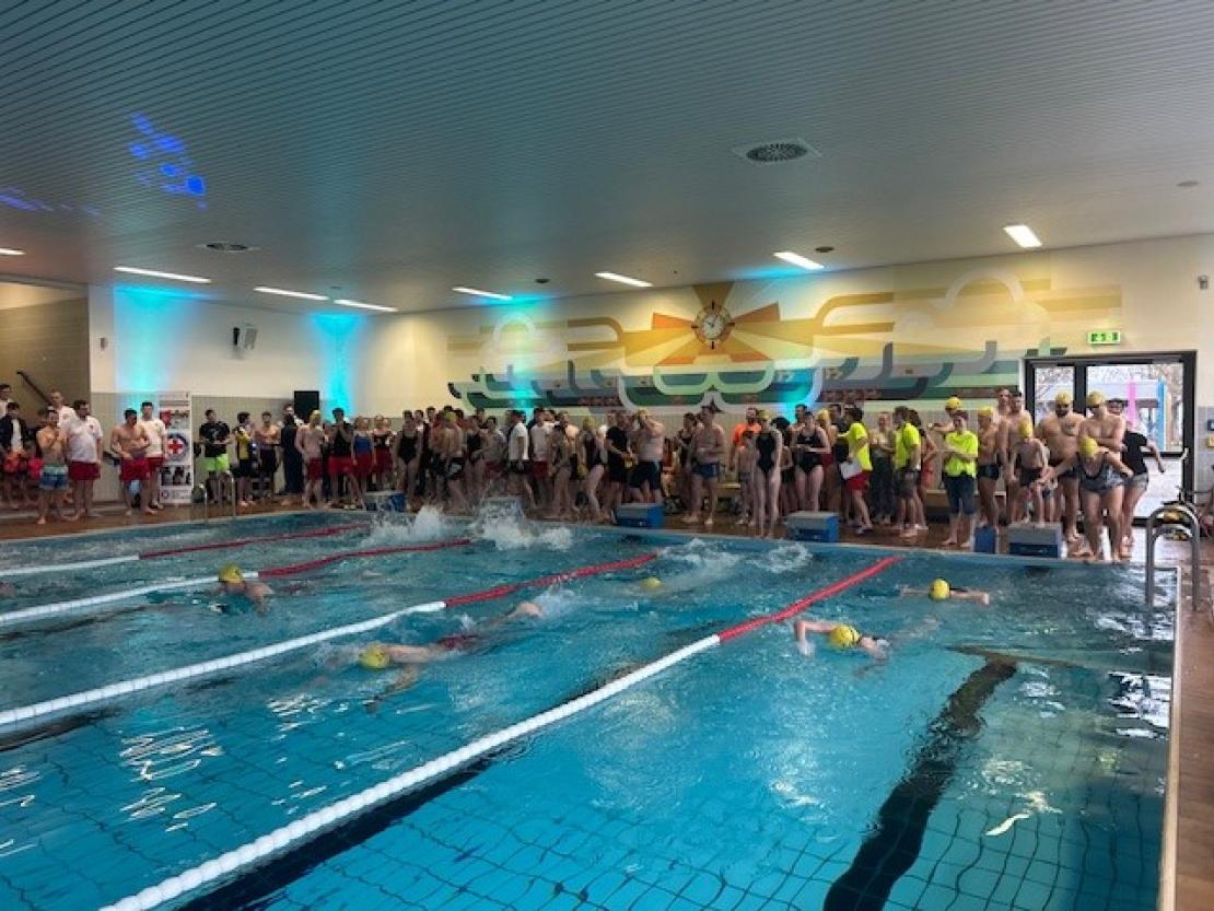 24 Stunden Schwimmen