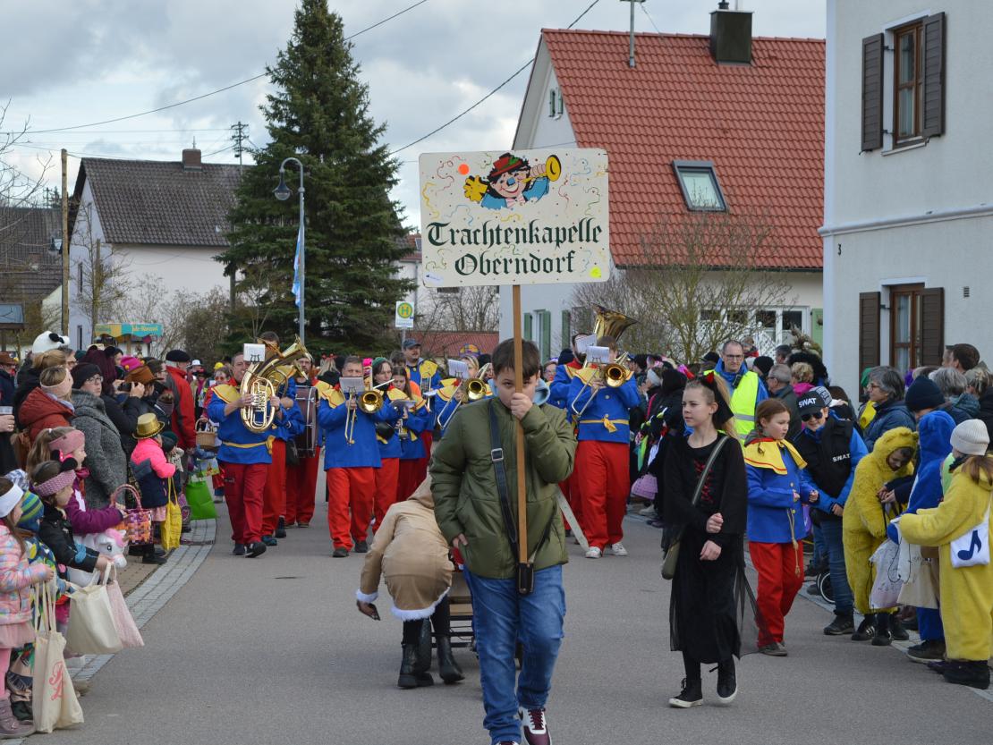 Oberndorfer Faschingsumzug 2024.