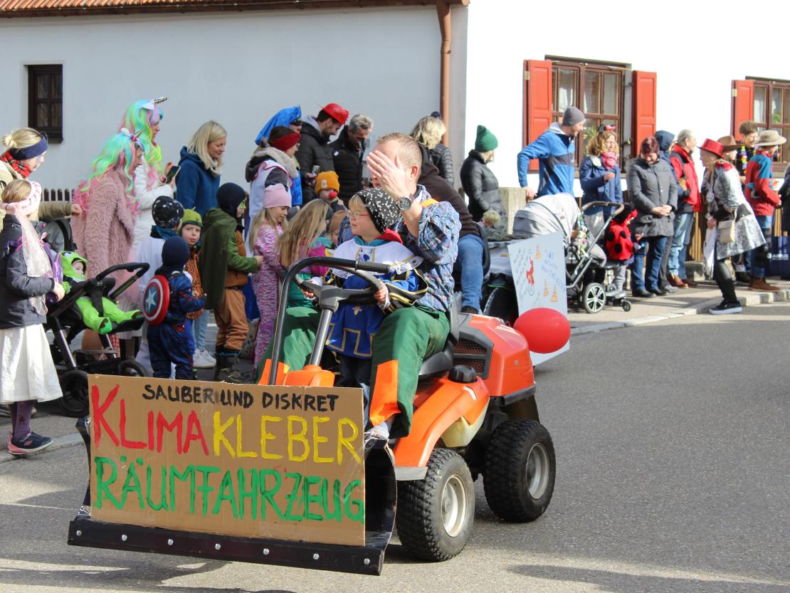 Faschingsumzug Hafenreut 2024