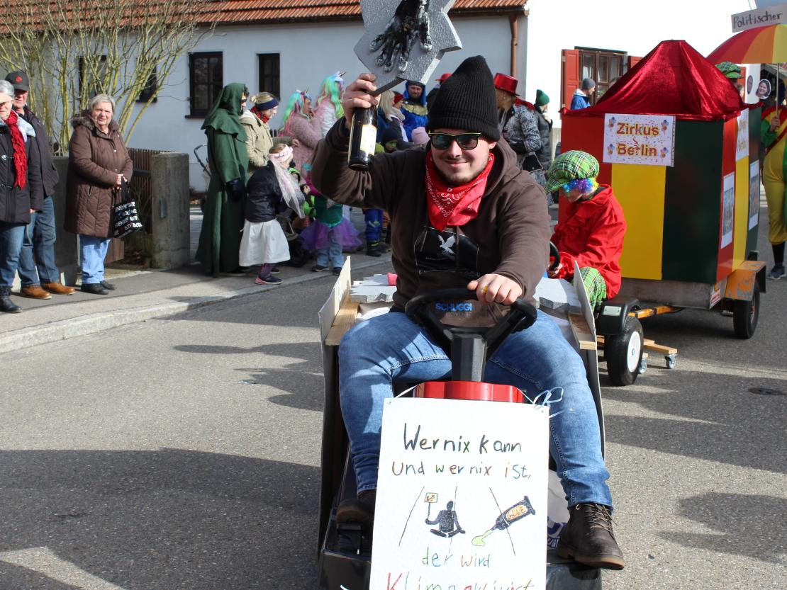 Faschingsumzug Hafenreut 2024