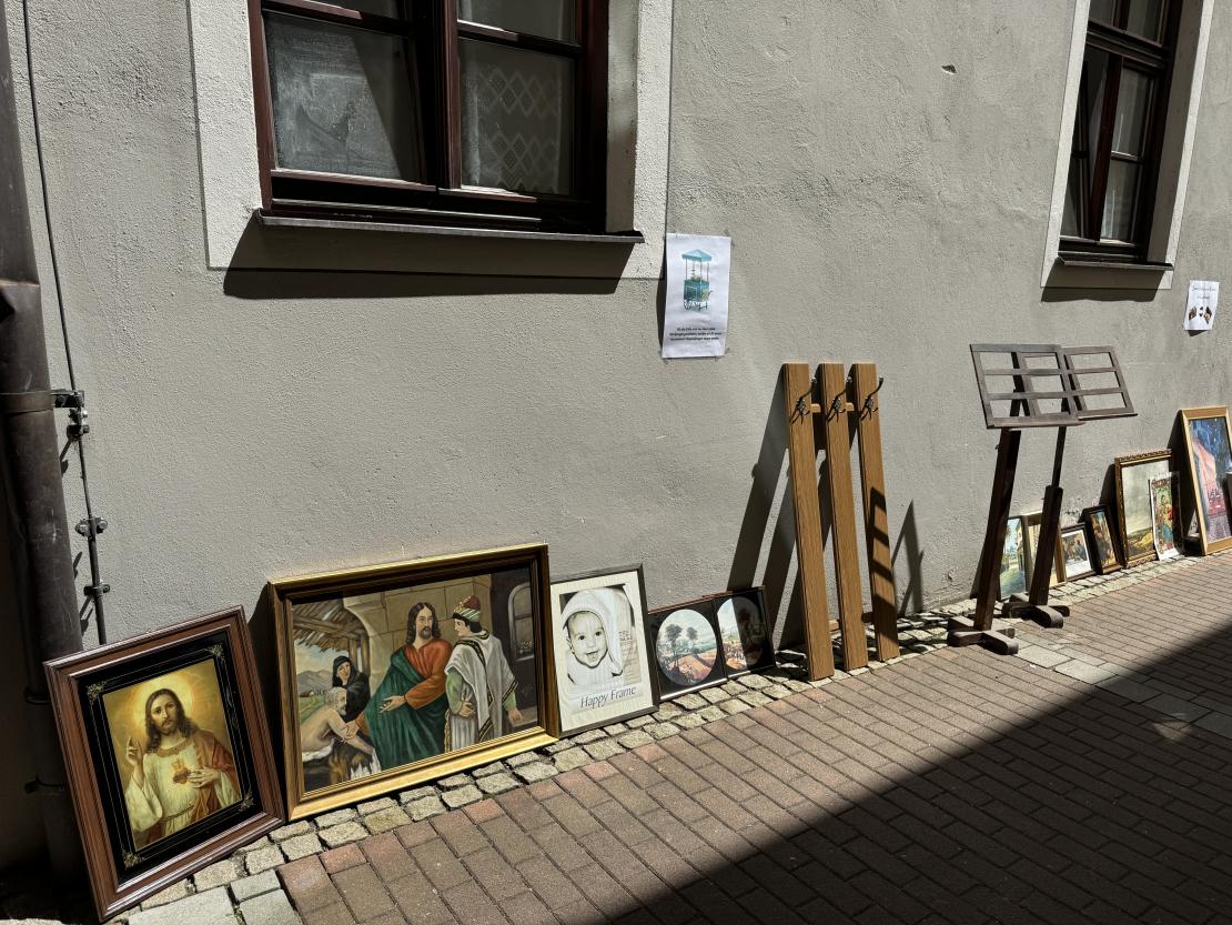 Das Bild zeigt Impressionen vom Donauwörther Maimarkt 2024.