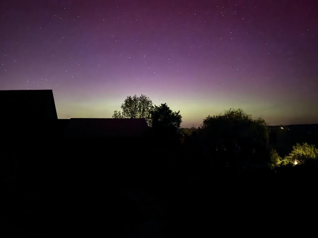 Das Bild zeigt das Polarlicht.