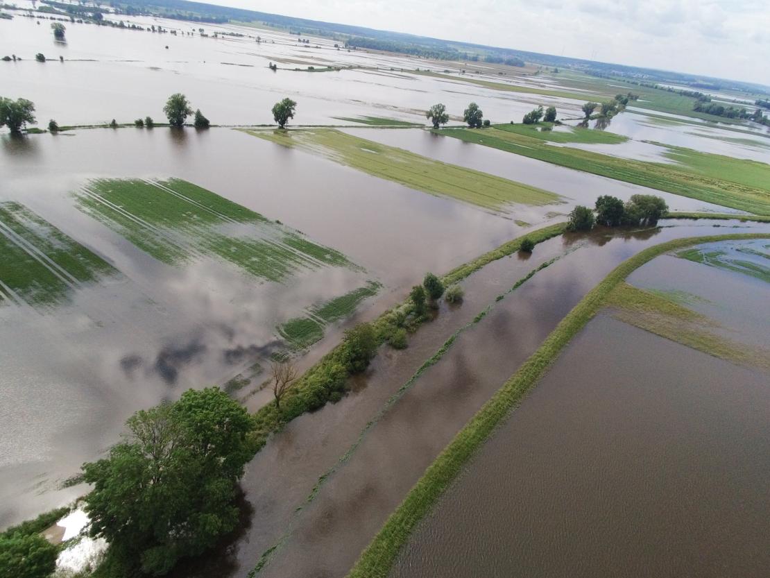Hier sieht man die Zusam-Überschwemmung bei Rettingen.