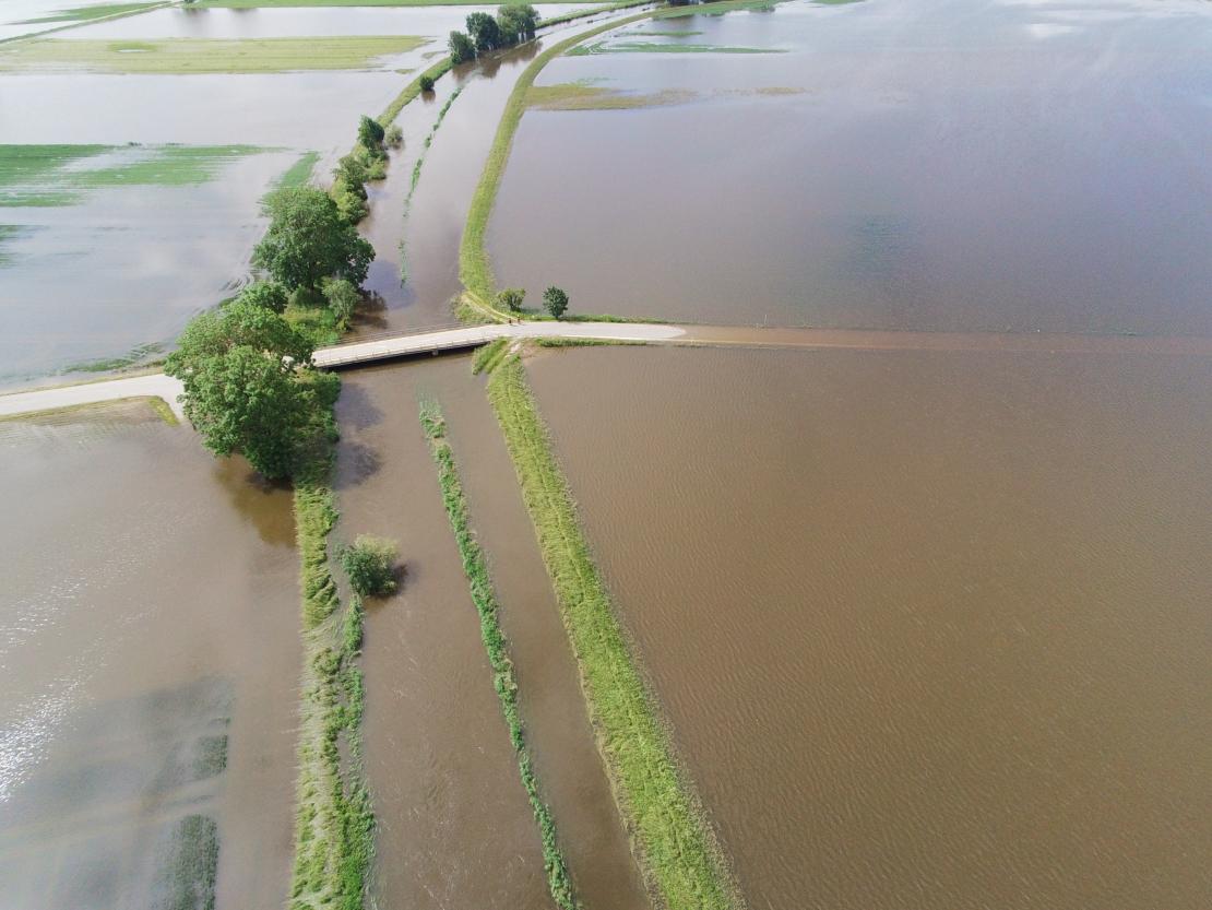 Hier sieht man die Zusam-Überschwemmung bei Rettingen.
