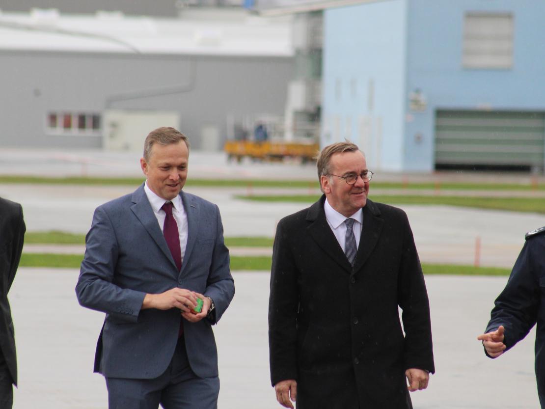 Übergabe H145 Oskar Pistorius 