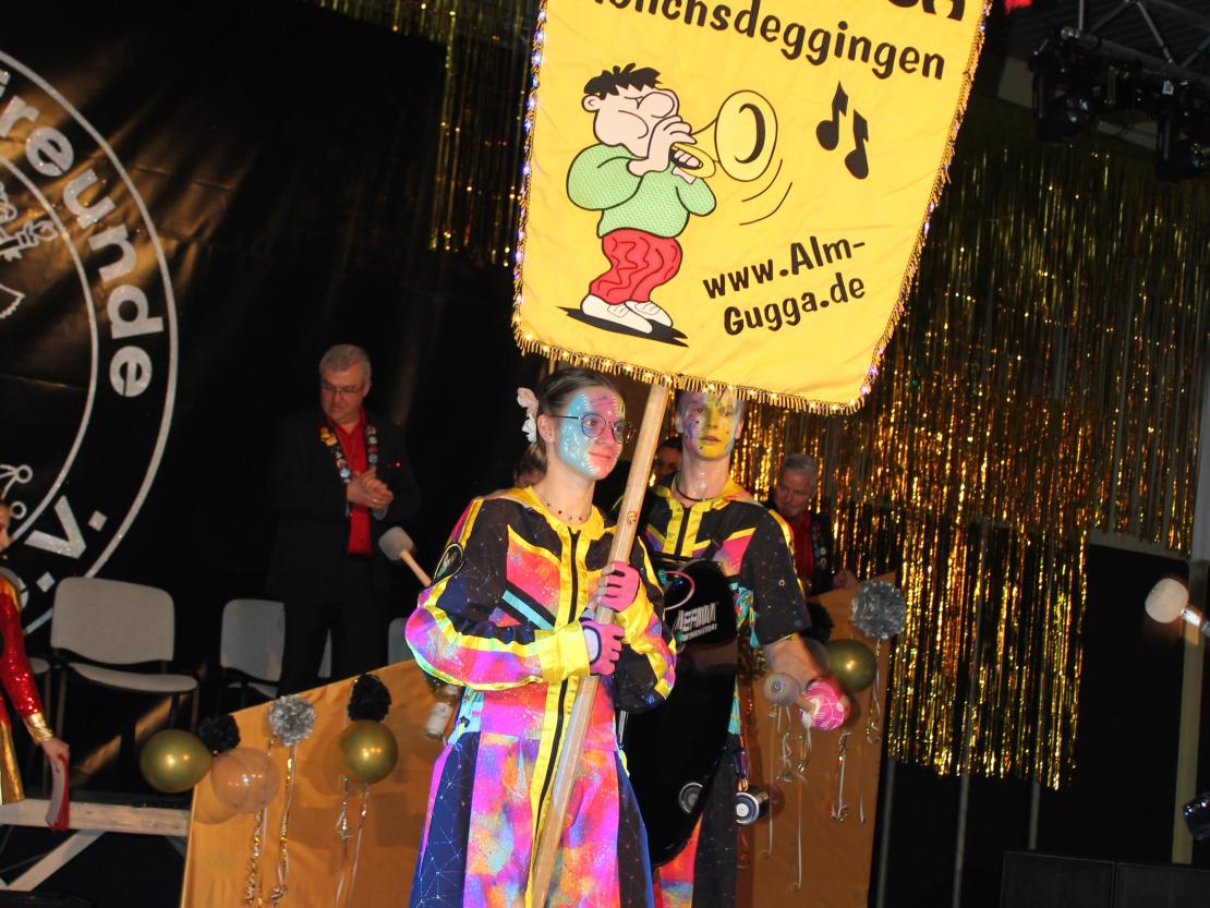 Das Bild zeigt Impressionen der Prunksitzung. 