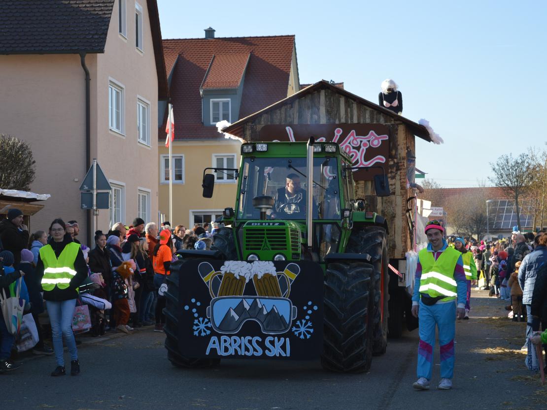 Faschingsumzug Megesheim 2025