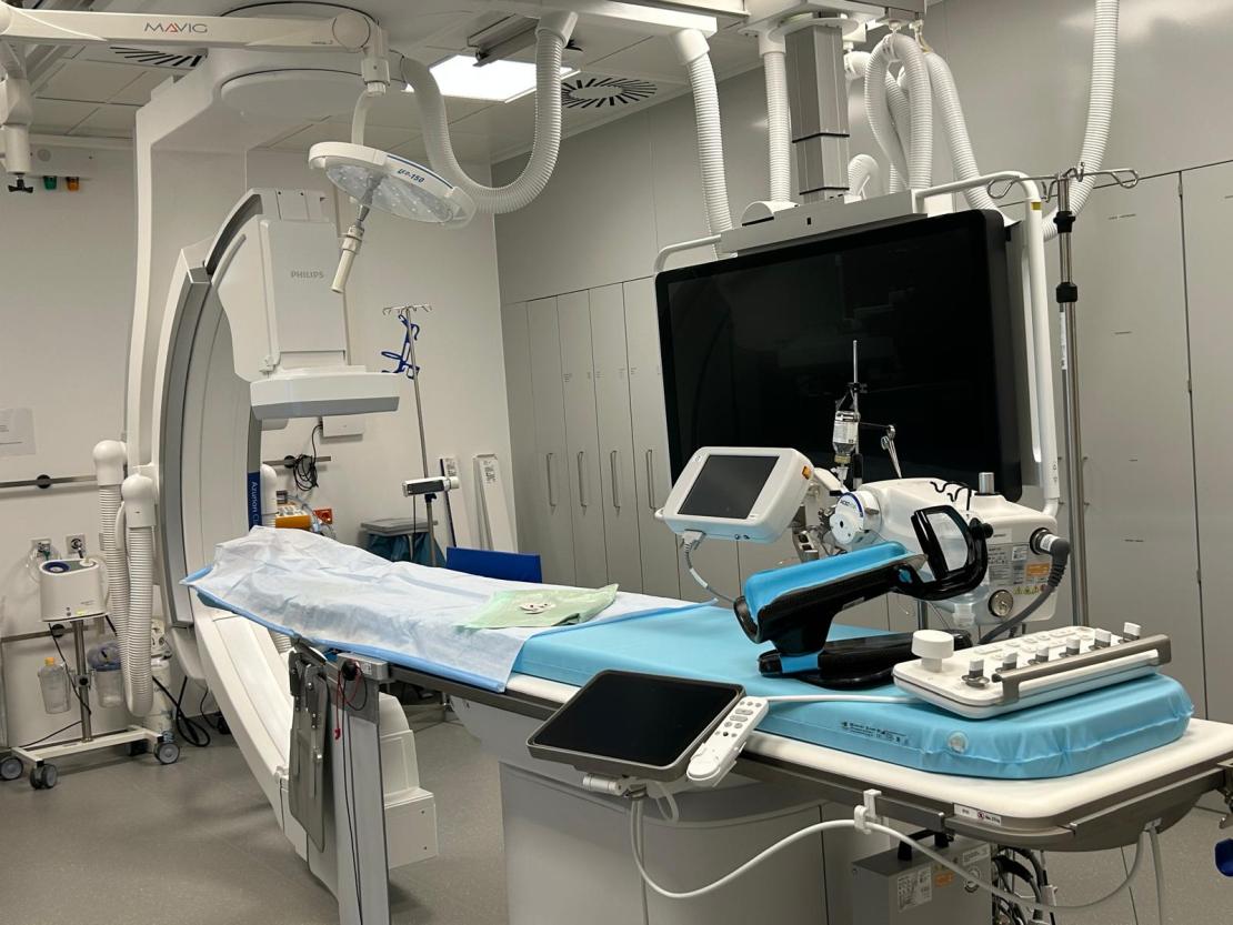 Das Bild zeigt Eindrücke von der Eröffnung des neuen Herzkatheters in Nördlingen. 