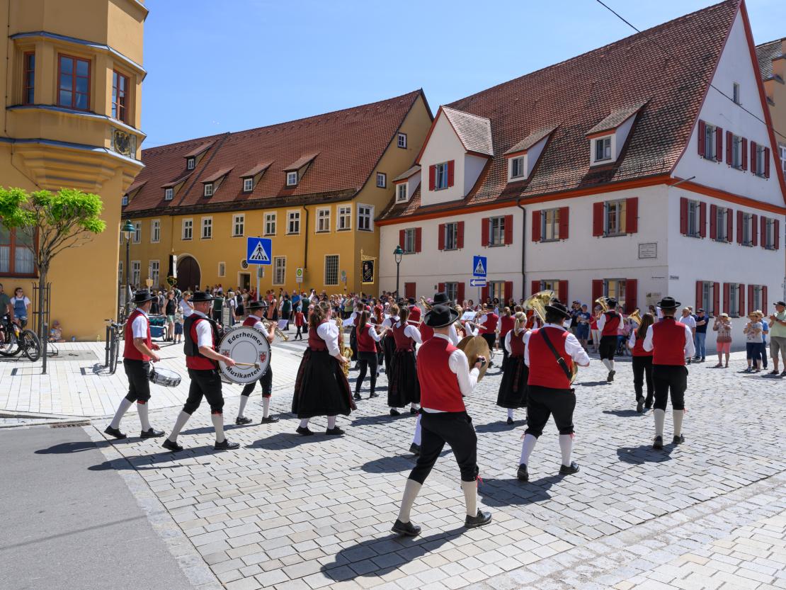 Nördlinger Mess'-Umzug 2025