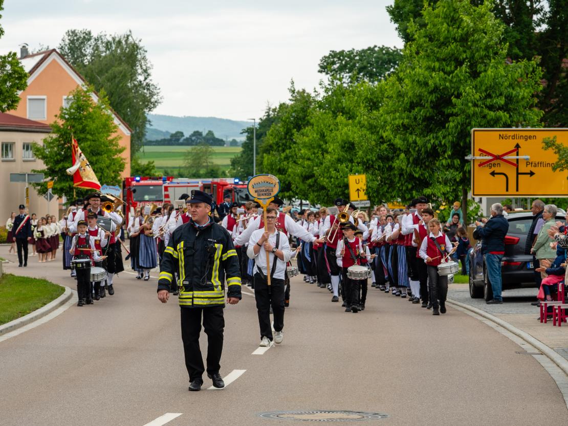 Feuerwehr Deiningen Festumzug 2025