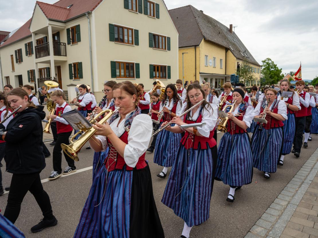 Feuerwehr Deiningen Festumzug 2025