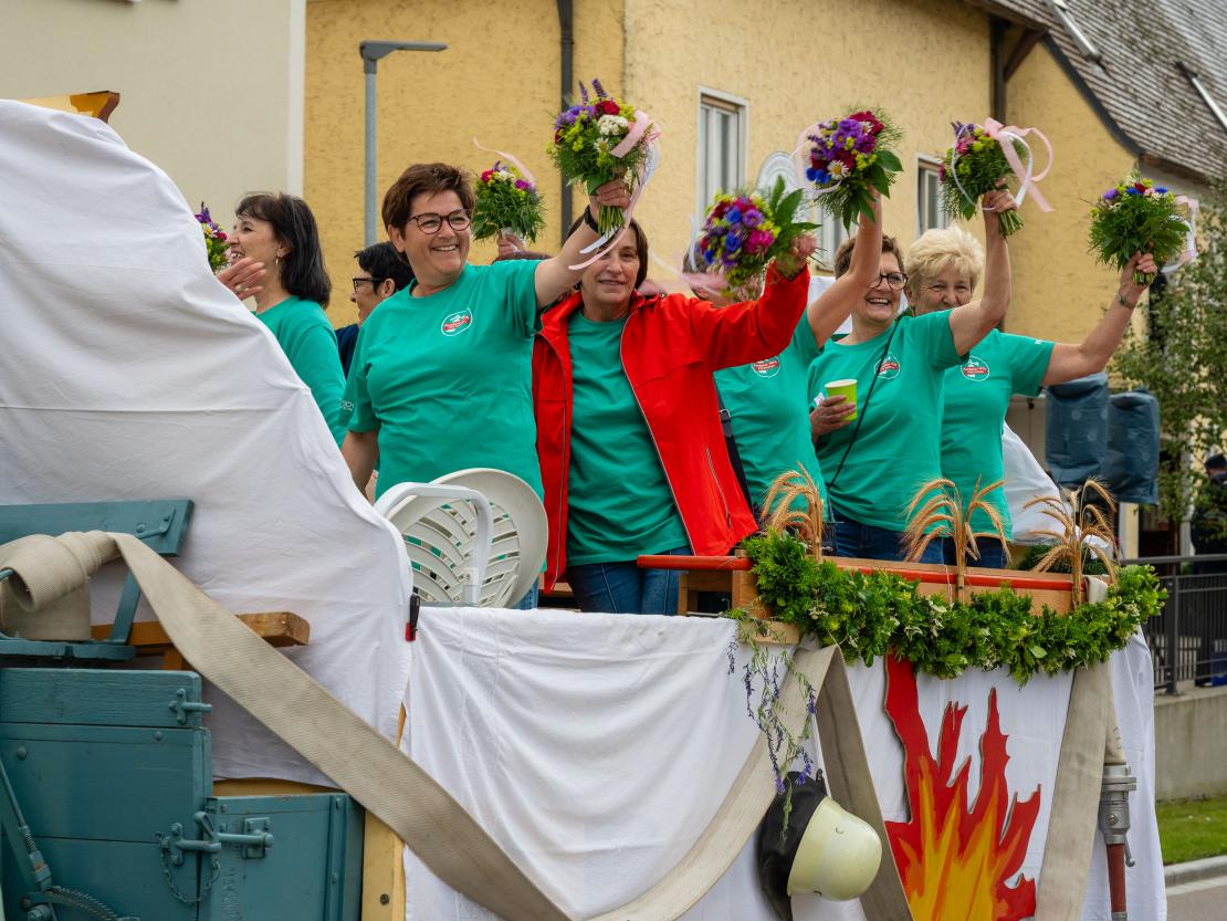 Feuerwehr Deiningen Festumzug 2025