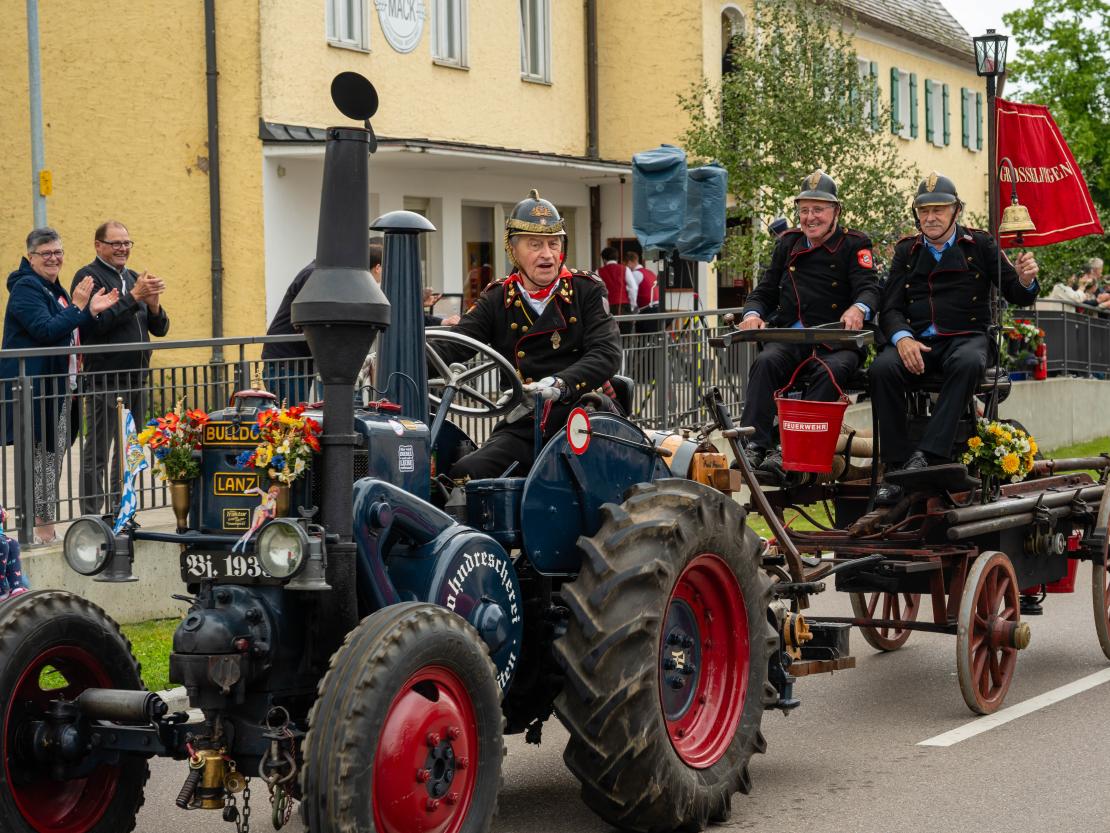 Feuerwehr Deiningen Festumzug 2025