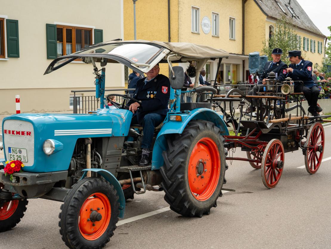 Feuerwehr Deiningen Festumzug 2025