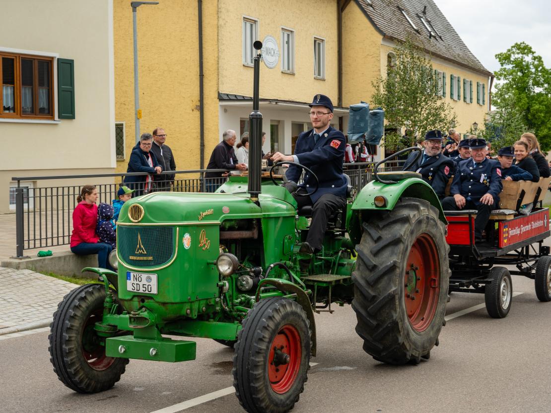 Feuerwehr Deiningen Festumzug 2025