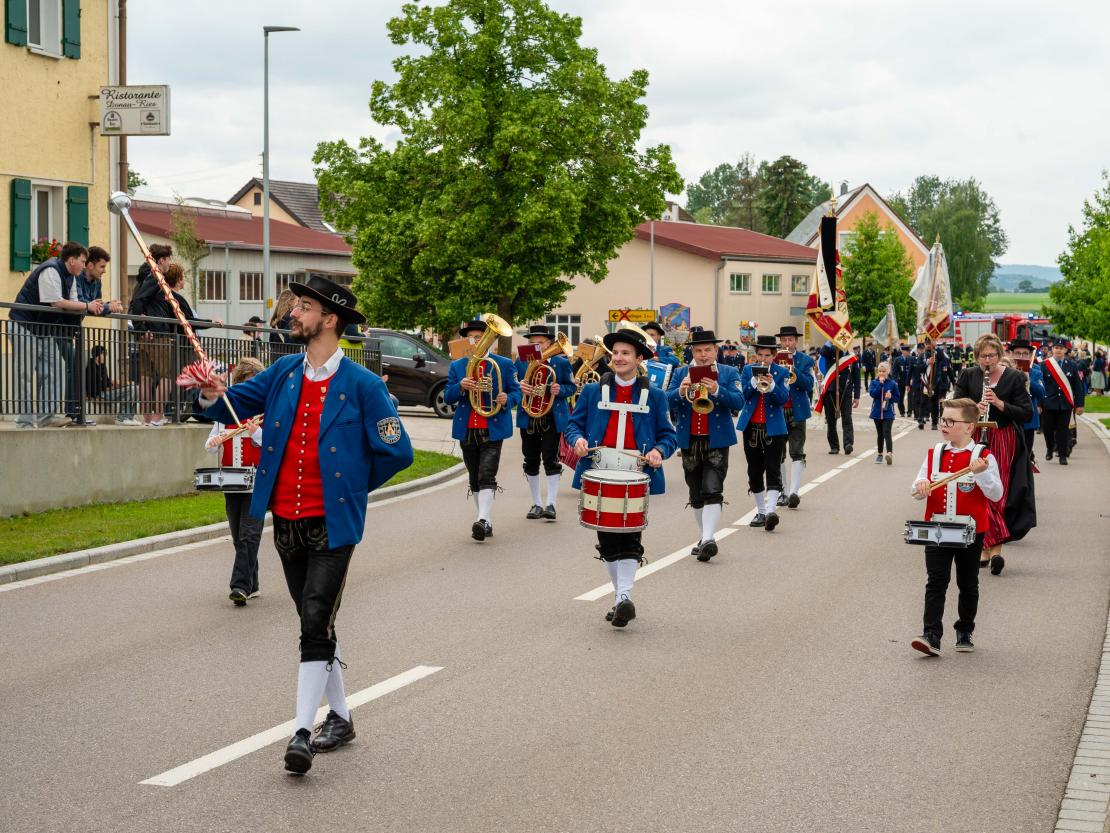 Feuerwehr Deiningen Festumzug 2025