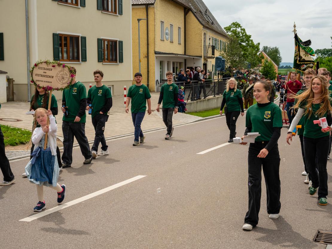 Feuerwehr Deiningen Festumzug 2025