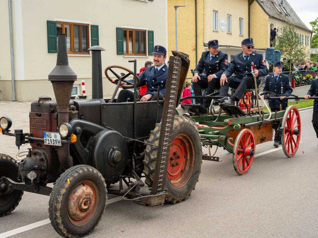 Feuerwehr Deiningen Festumzug 2025